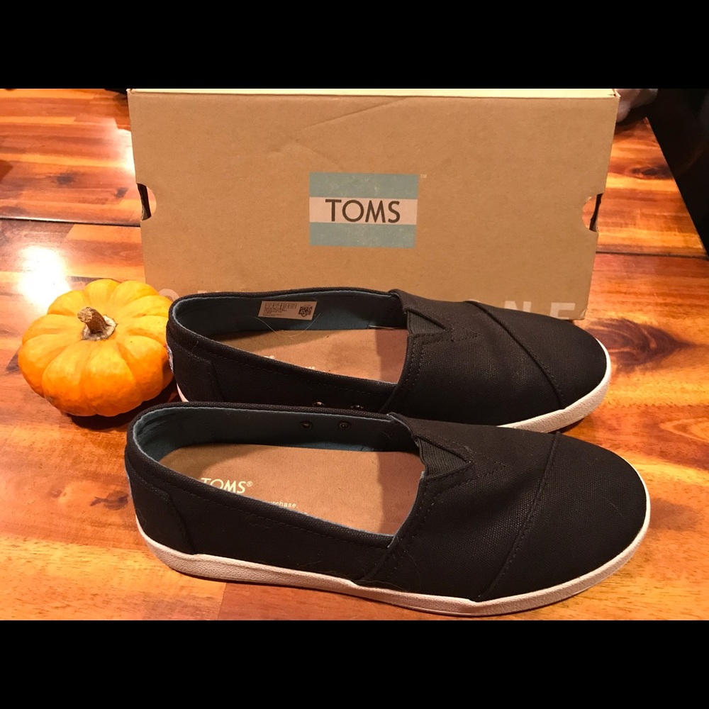 Black Coated Canvas Avalons